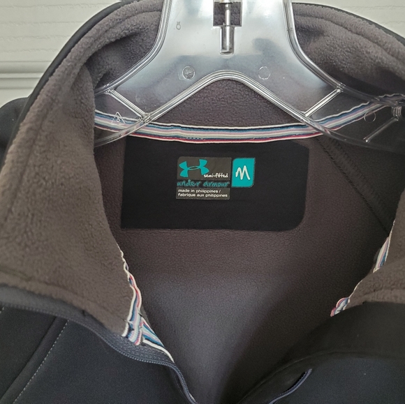 NWOT Under Armour 1/4 Zip Pullover - Picture 4 of 6